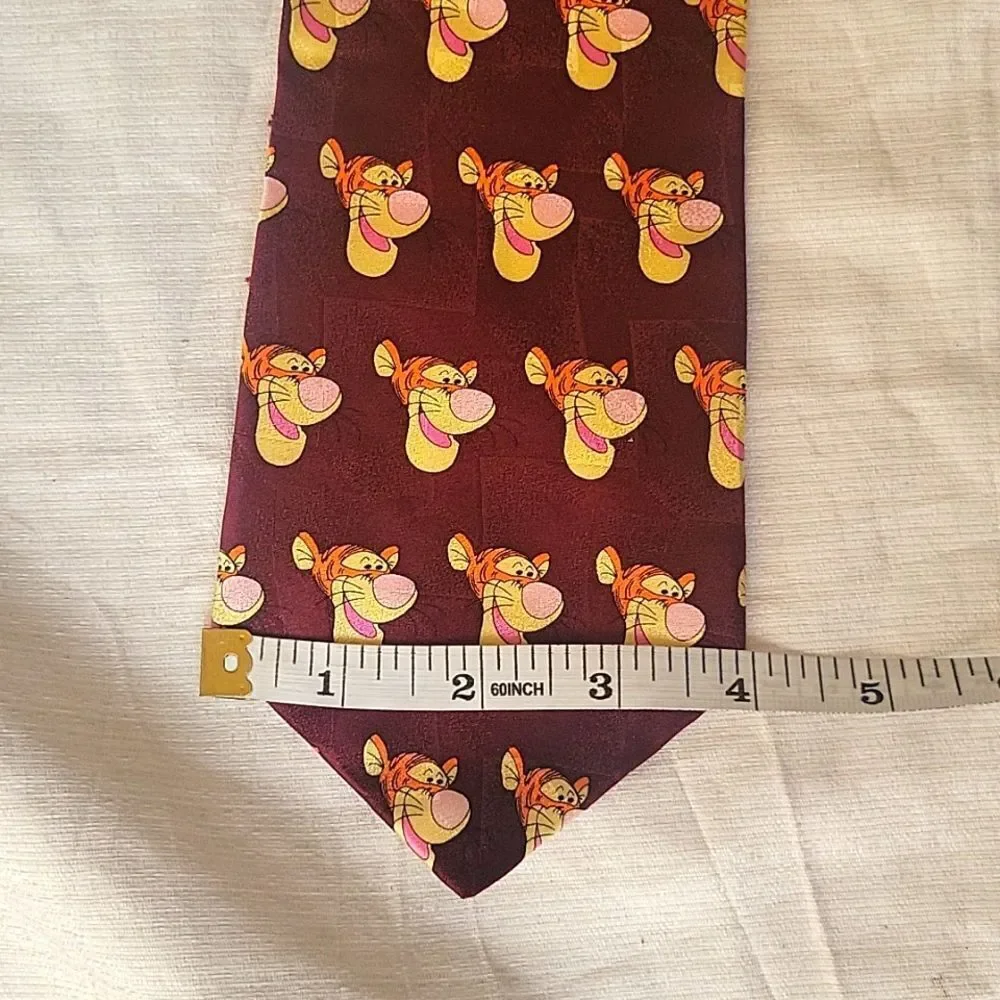 DISNEY Tigger Tie Winnie The Pooh 100% Silk Classic‎ Fit Burgundy Retro 90s
